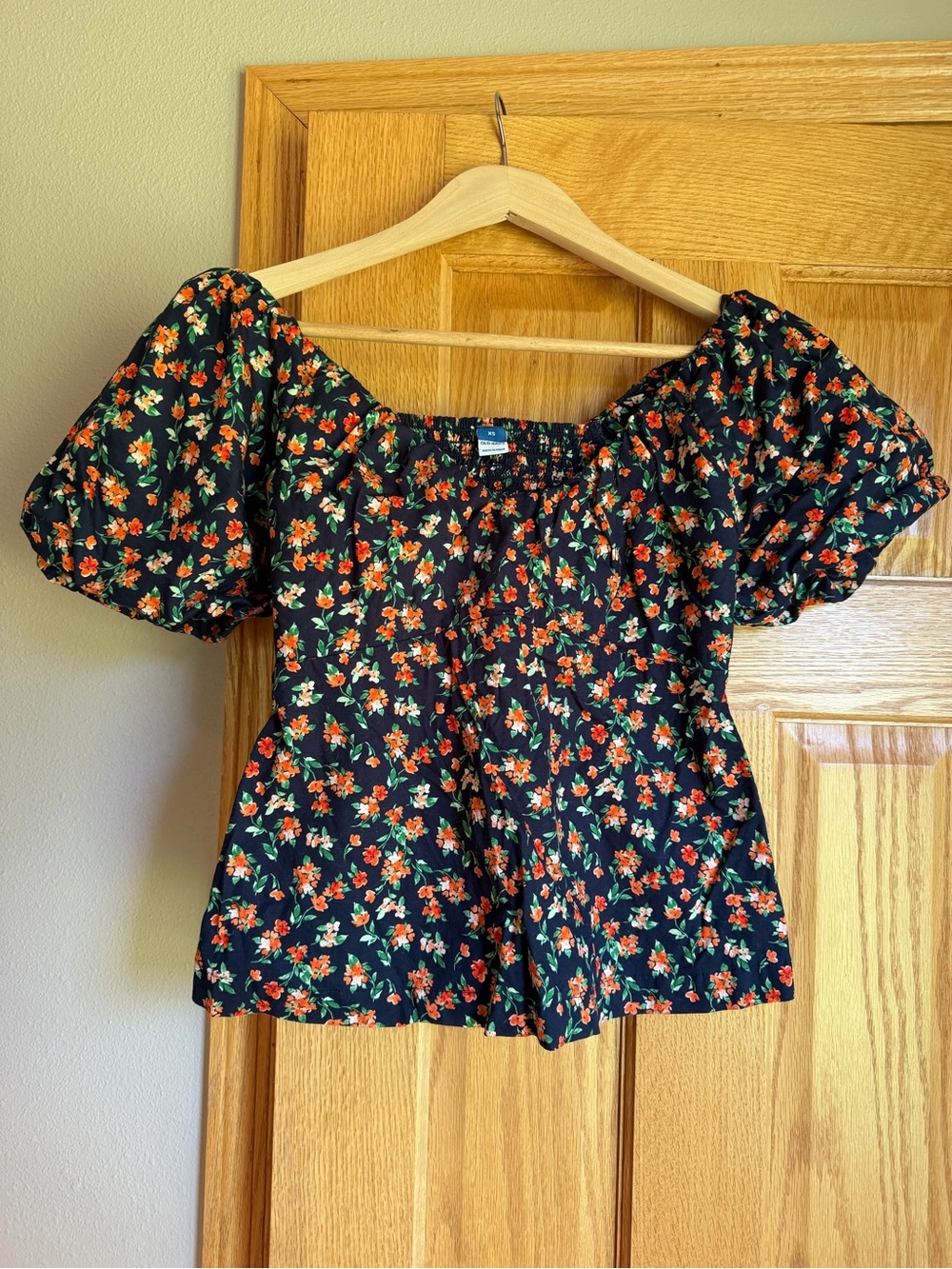 Old Navy Floral Puff Sleeve Babydoll Smocked Top Size XS Cottagecore